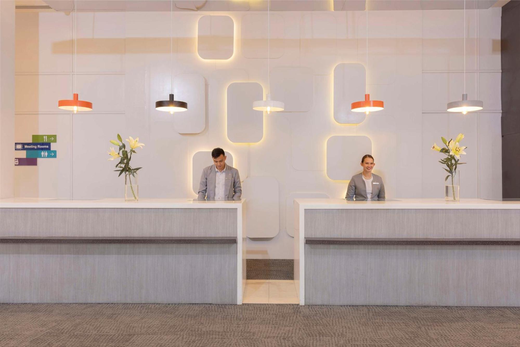 Park Inn By Radisson Iloilo Exterior photo